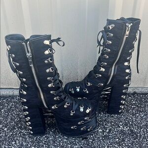 ‼️NWT‼️Dolls Kill X Widow Black Lace-Up Platform Boots Size 8